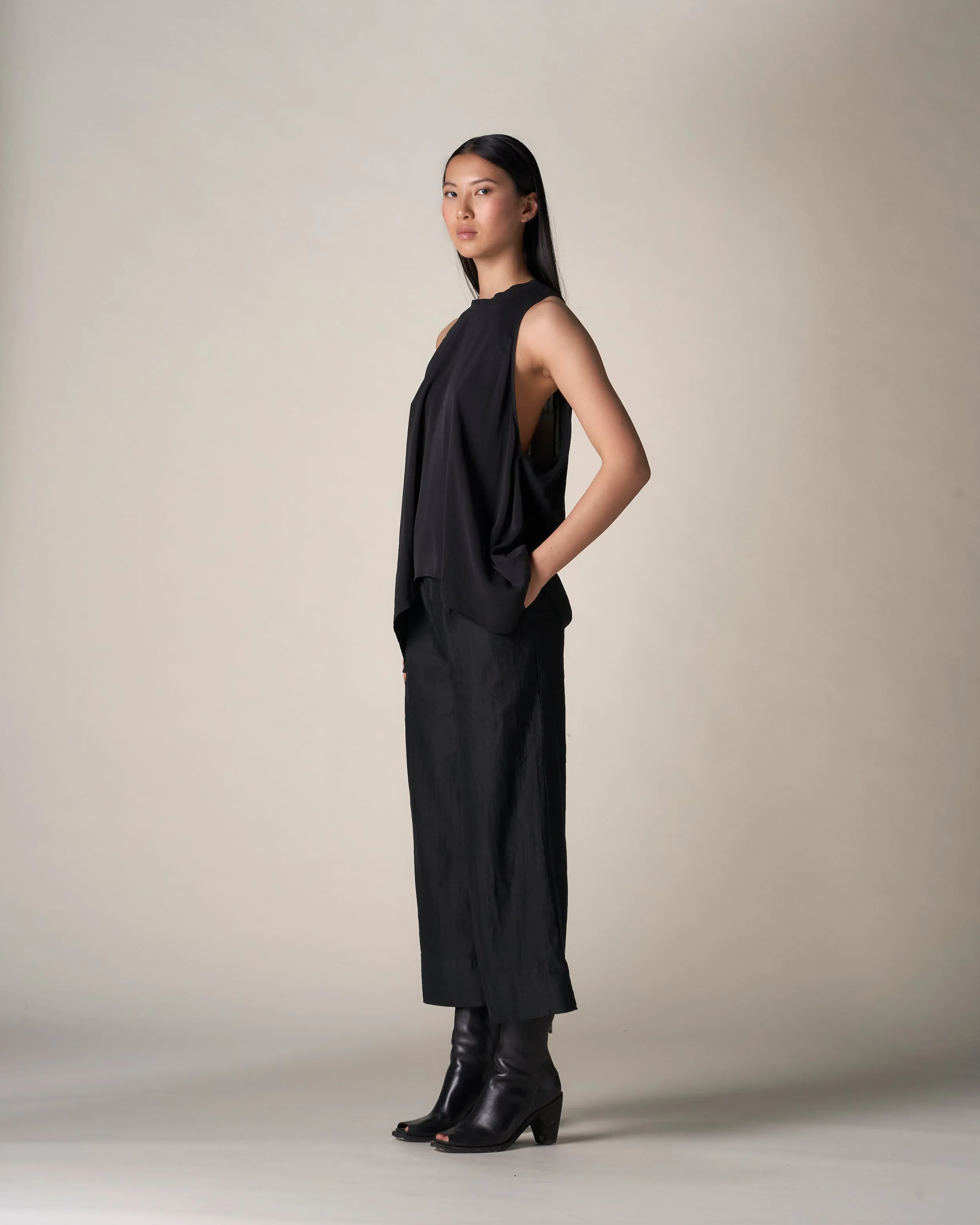 Cropped Tailored Pant Linen / Cotton Black