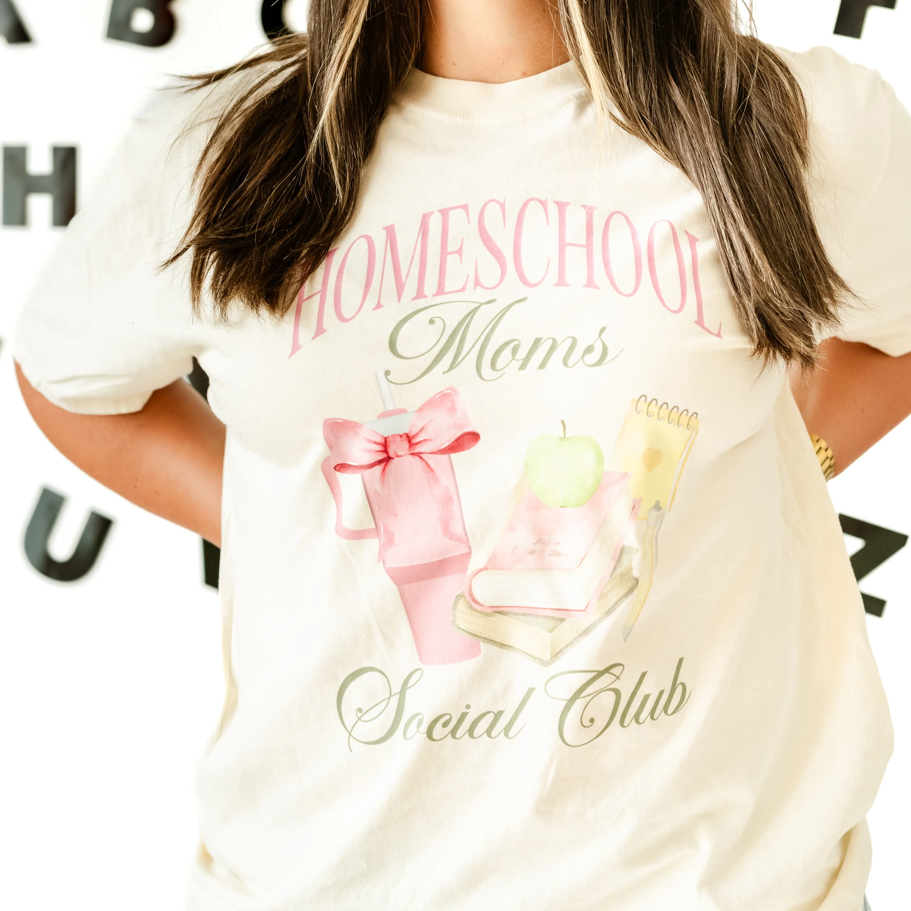Homeschool Moms Social Club - SHORT SLEEVE COMFORT COLORS TEE