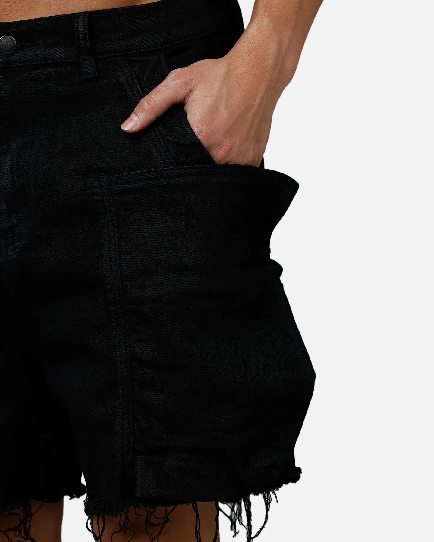 MNML Roughed Pocket Cargo Shorts Black