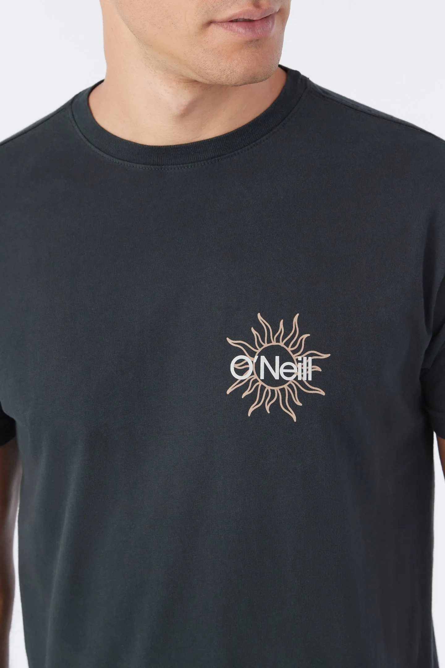 QUIVER TEE