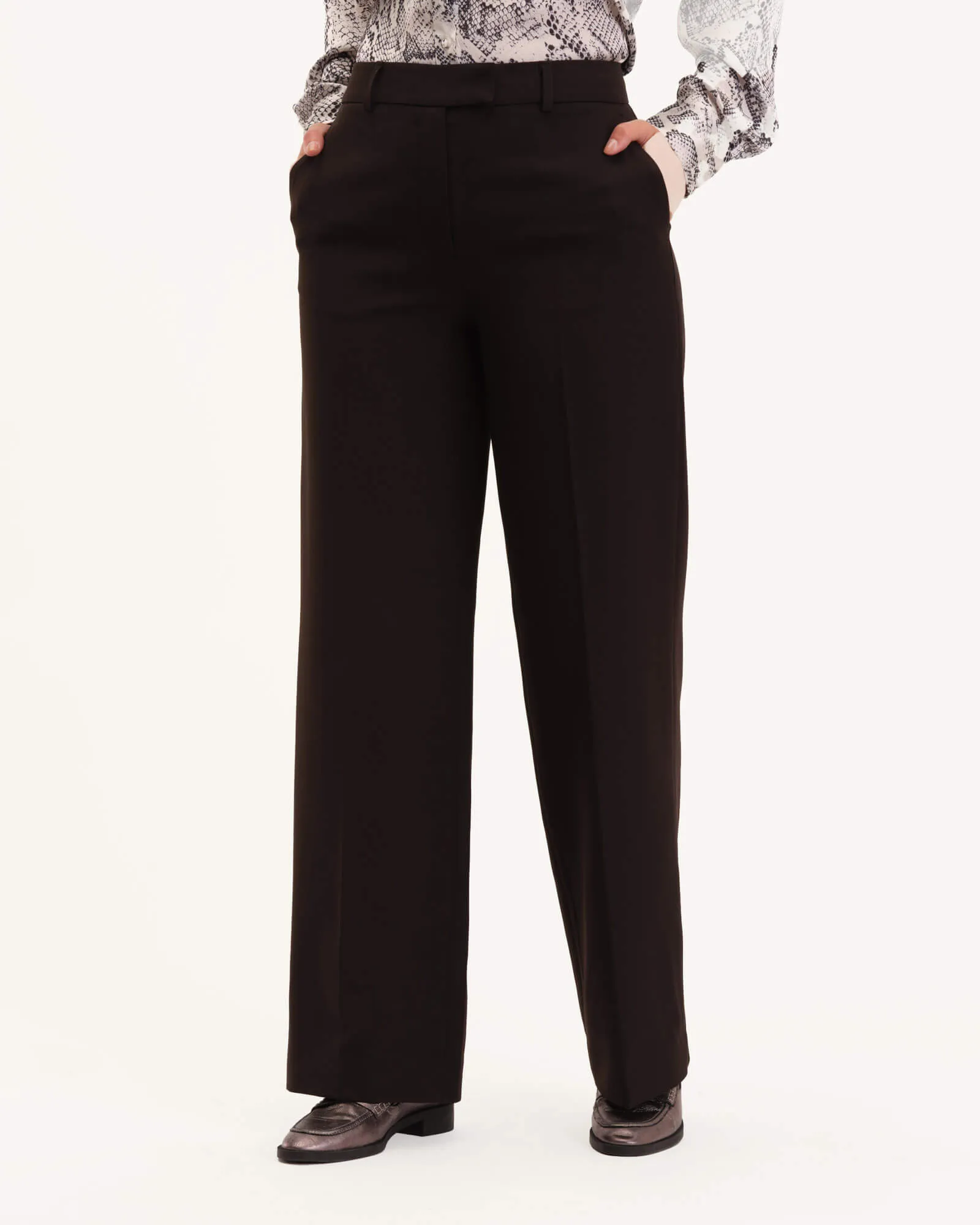 Wide Leg Creased Fly Front Pant